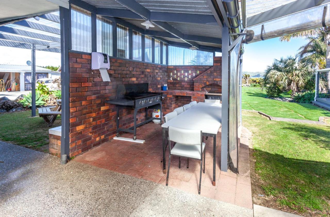 Tidewater Accommodation Coromandel Екстер'єр фото