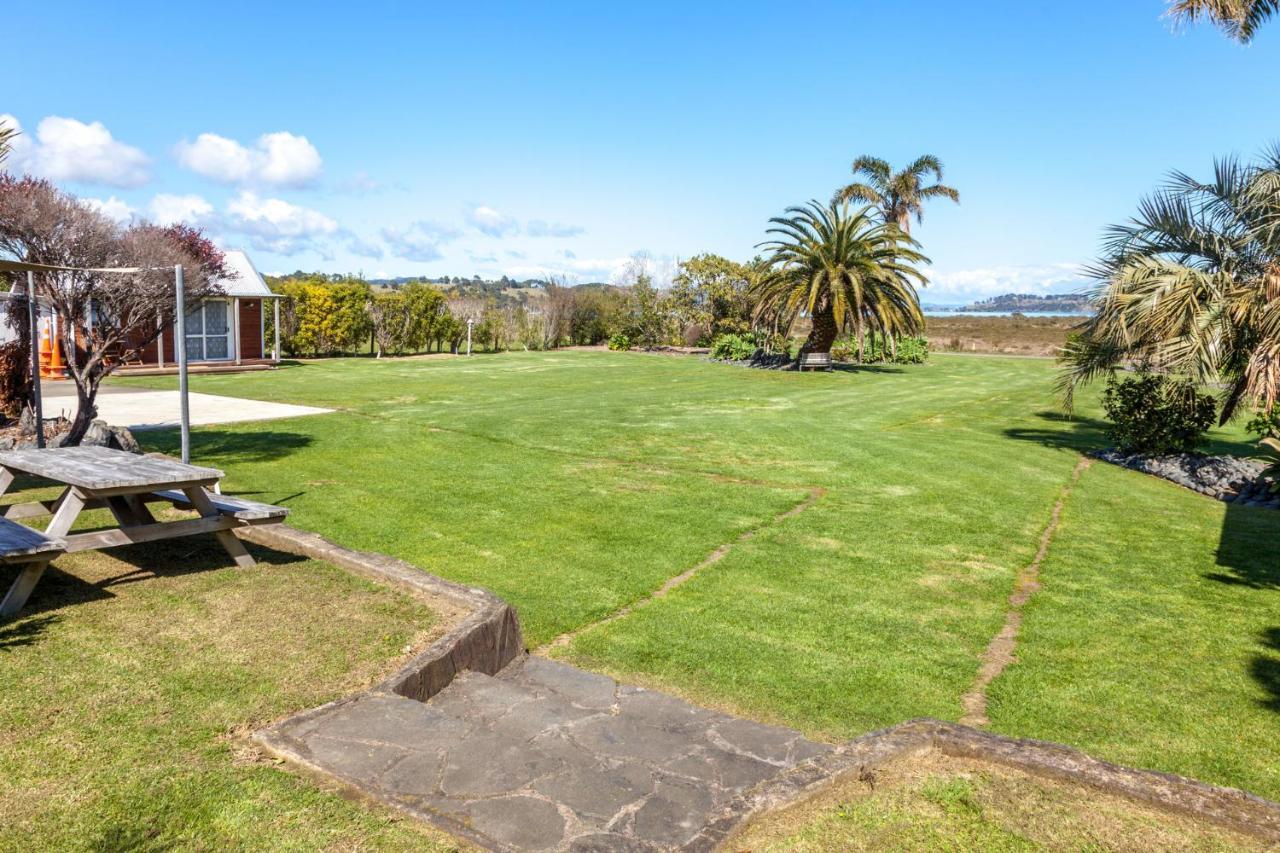 Tidewater Accommodation Coromandel Екстер'єр фото