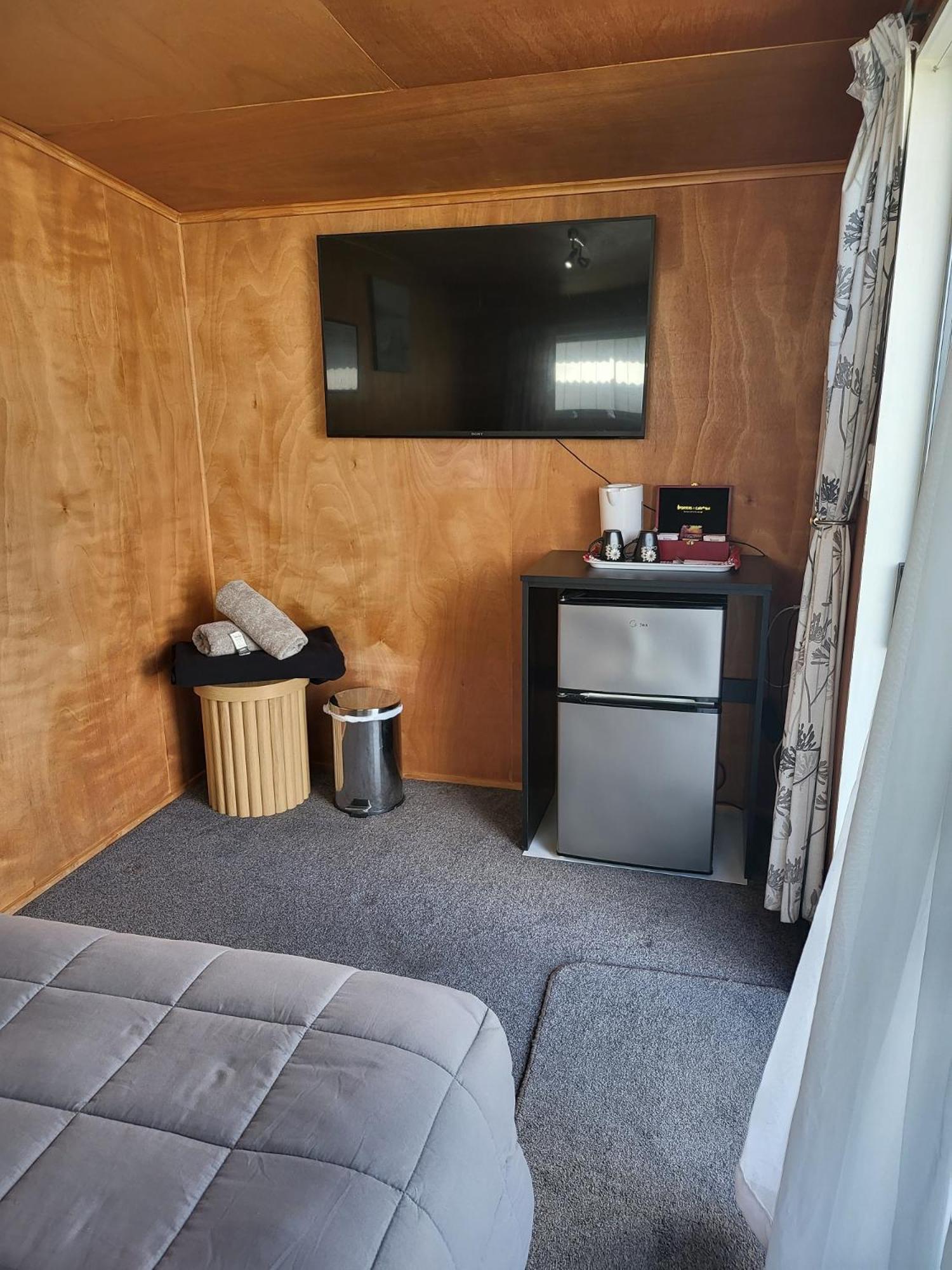 Tidewater Accommodation Coromandel Екстер'єр фото